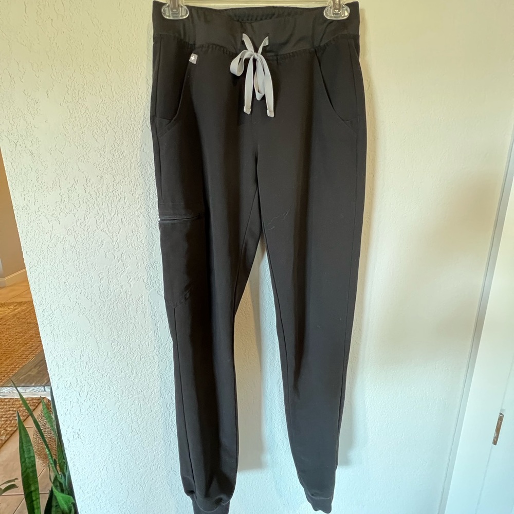 Figs Zamora Jogger Scrubs